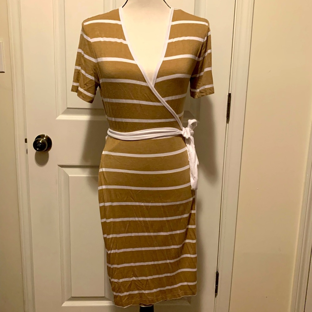 NWOT Calvin Klein Wrap dress